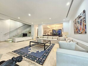 Villa, 5 Schlafzimmer | Wohnbereich