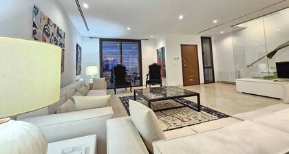 Refined Villa in the Heart of La Marsa With Garden