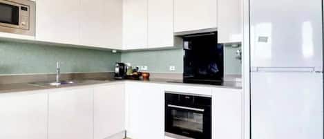 Fridge, microwave, oven