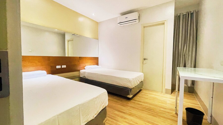 Almond Suites Cebu powered by Cocotel