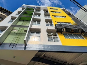 Exterior - Almond Suites Cebu powered by Cocotel (Cebu City)