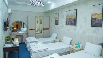 Tripla Luxury | Postazione laptop, Wi-Fi gratuito