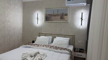 Een laptopwerkplek, gratis wifi