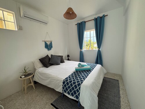 Martello Duplex - 1 Min Walk to La Preneuse Blue Sea