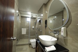 Basic Double Room, 1 Double Bed, Private Bathroom | Bathroom - Hotel Metro Agra (Agra)