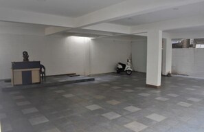 Free self parking - Heaven Accommodation  (Rajkot)