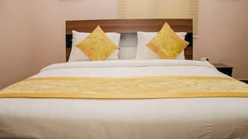 Deluxe Room, Balcony, City View | Desk, laptop workspace, blackout curtains, soundproofing