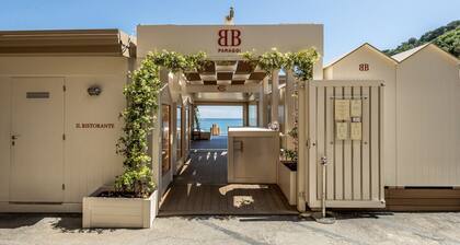 PETITE PARAGGI - Sea View and Comfort