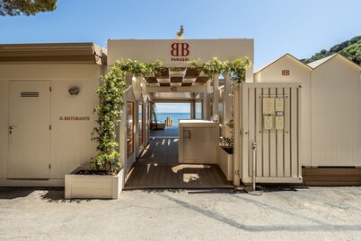 PETITE PARAGGI - Sea View and Comfort