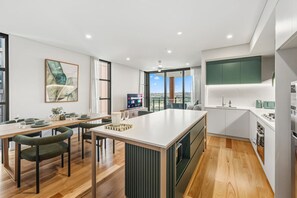Dining - Modern 2BR City Retreat |Heart of Vibrant West End (West End)