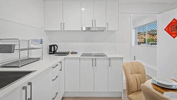 Fridge, microwave, stovetop, toaster