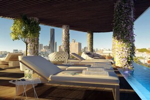 Pool - Modern Skyline Apartment | 3BR with Pool & Gym&tub (Fortitude Valley)