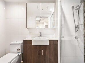 Hair dryer - Prime CBD Stay | Walk to Queen St Mall | 1 Parking (Brisbane City)
