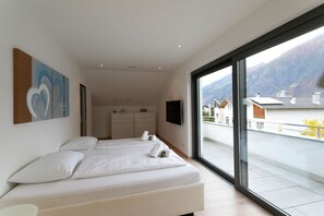 4 Schlafzimmer, Bügeleisen/Bügelbrett, kostenloses WLAN, Bettwäsche