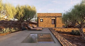 خزنة داخل الغرفة وستائر تعتيم وتجهيزات عازلة للصوت ومكواة/لوح كي