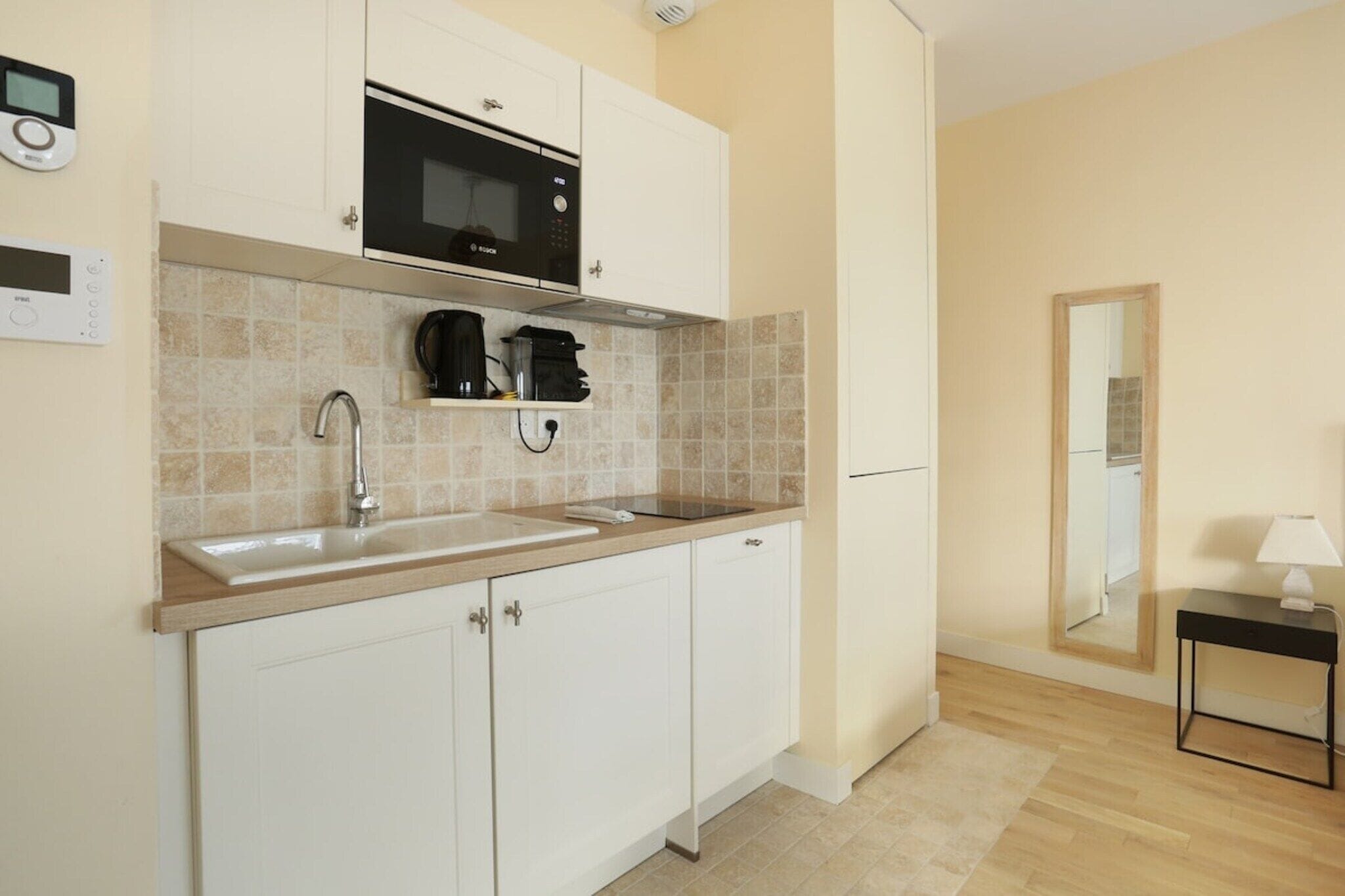 Refrigerador, microondas, parrilla de estufa y lavavajillas 