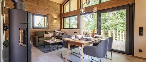 Chalet | Dining