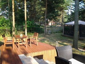 Outdoor dining - Ferienvilla im Wald by Interhome (Rozewie)