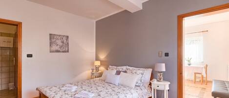 1 bedroom, Internet, bed sheets