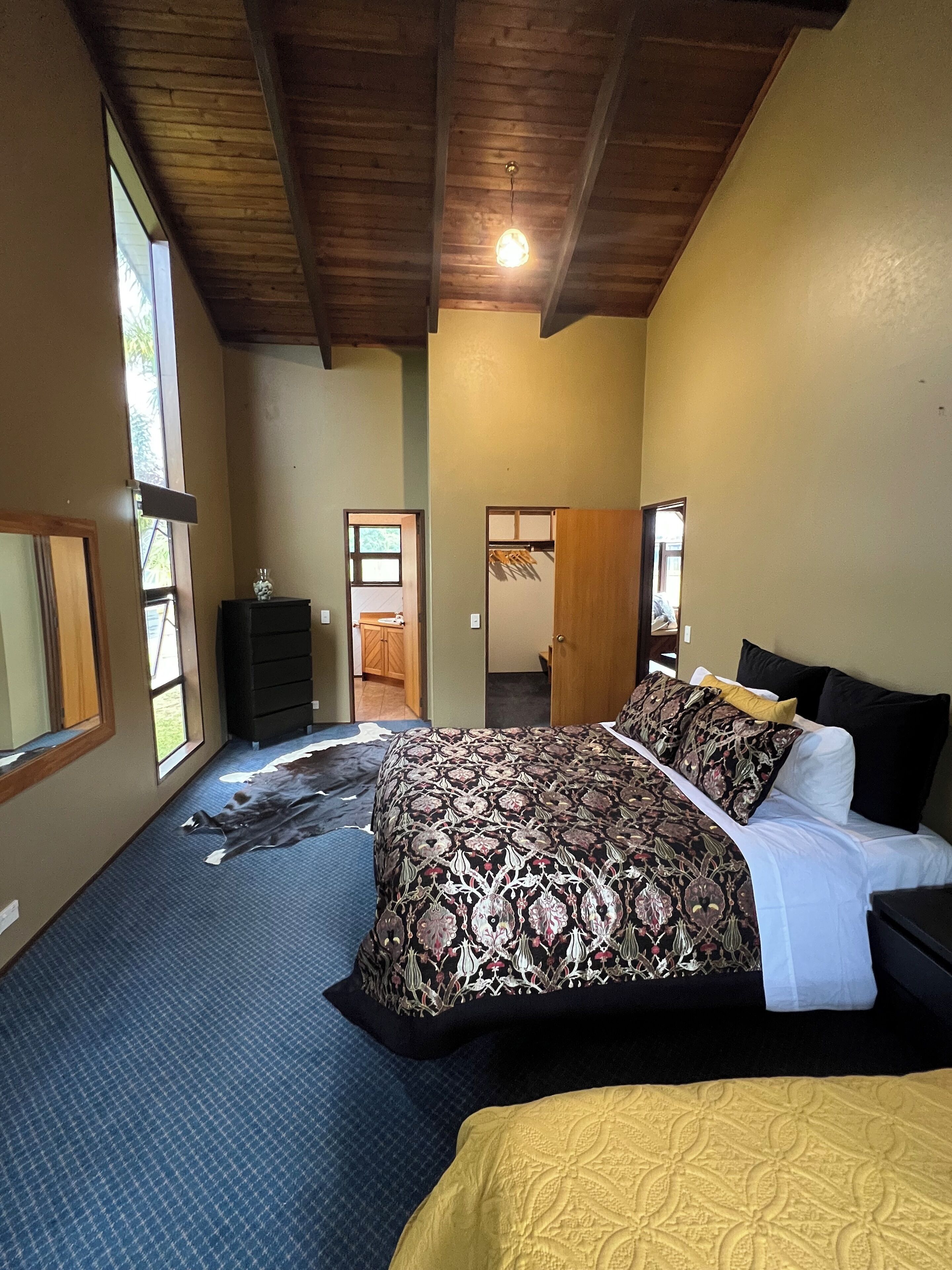 3 soverom, strykejern/-brett, wi-fi og sengetøy