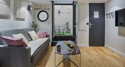 Charming Apartment Faubourg St Honore Madeleine