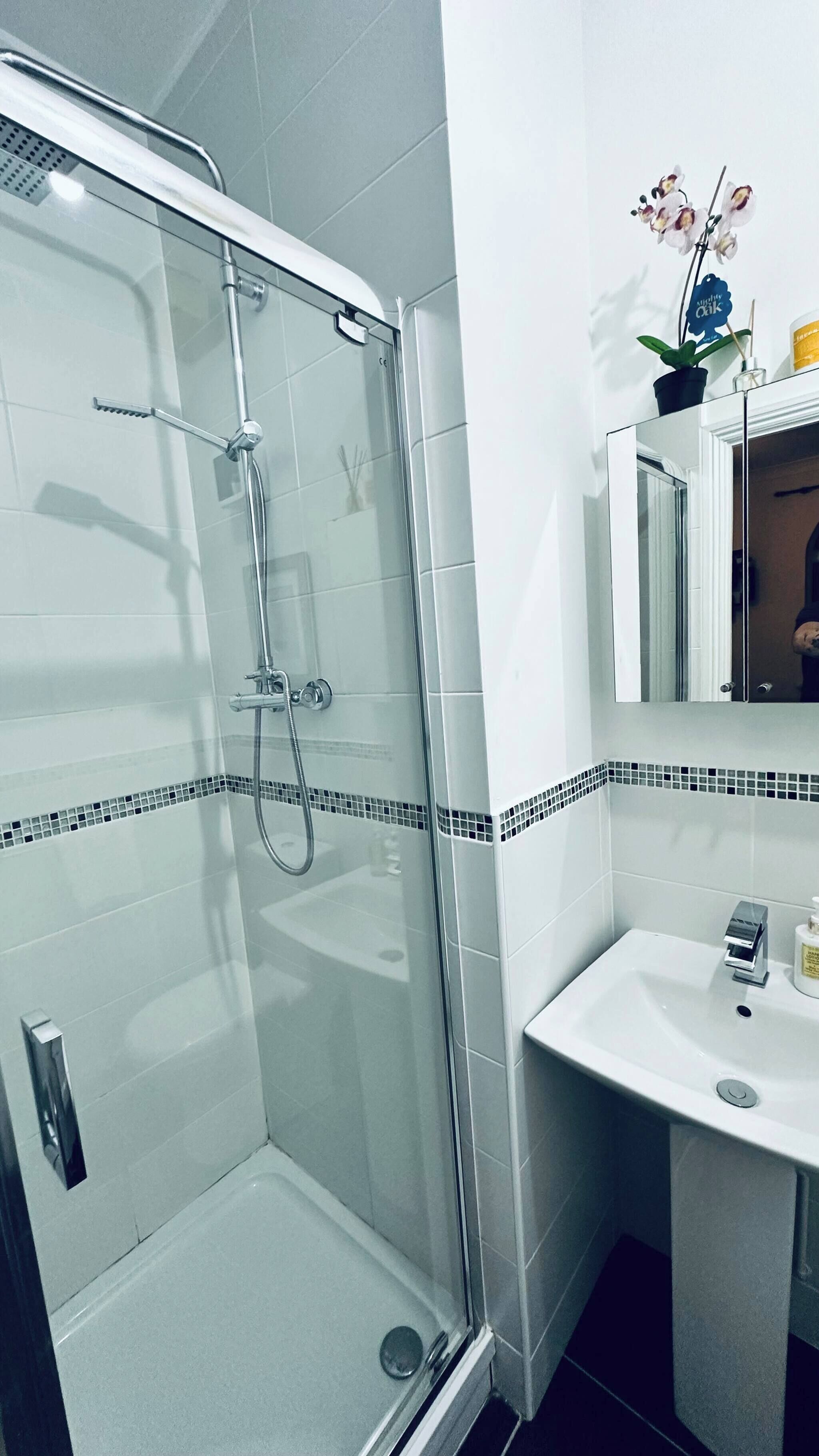 Room, 1 Bedroom, Patio, Garden View | Bathroom
