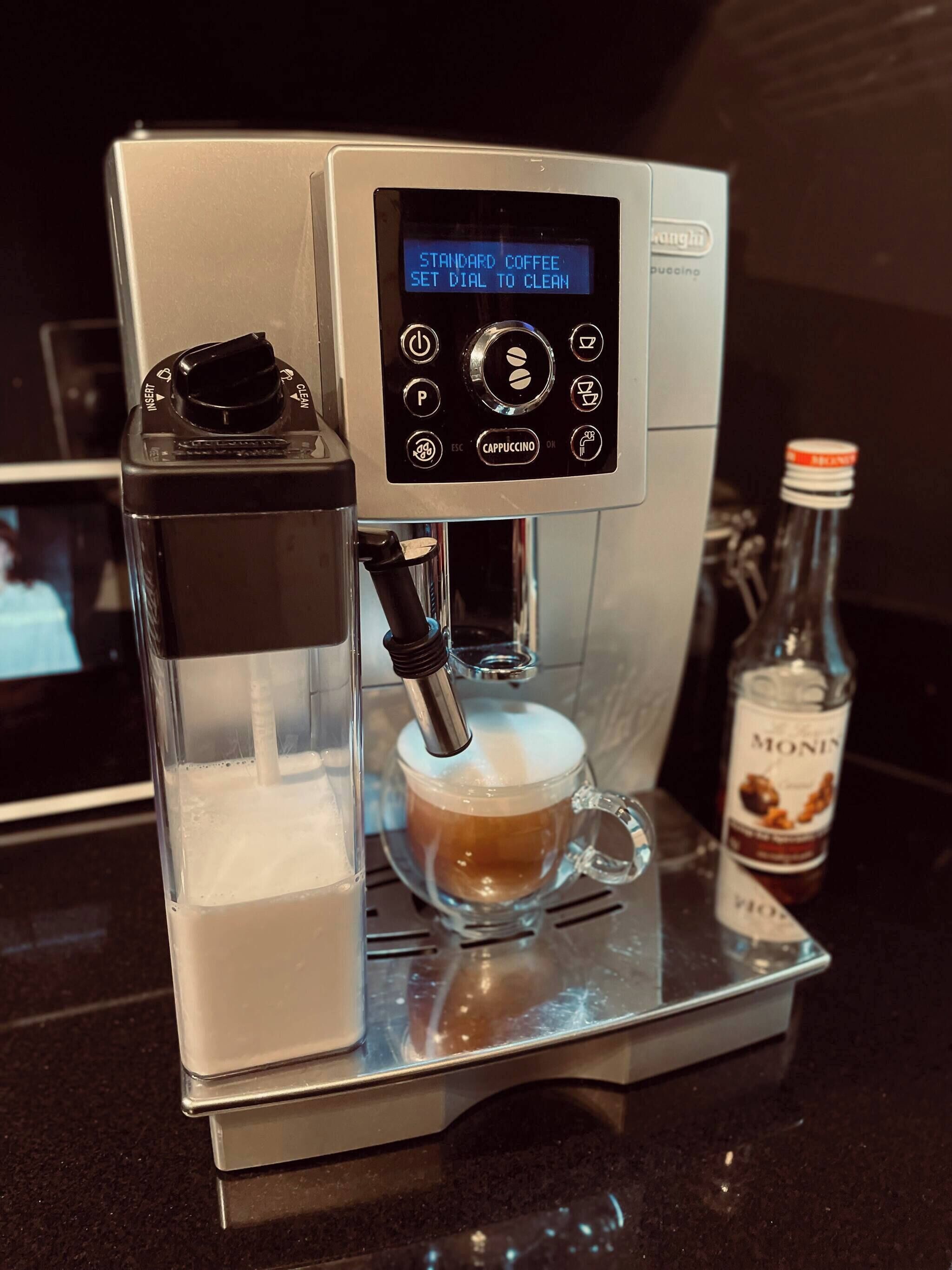 Room, 1 Bedroom, Patio, Garden View | Food and drink