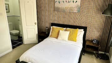 Room, 1 Bedroom, Patio, Garden View | 1 bedroom