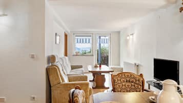 Fernseher, Stereoanlage