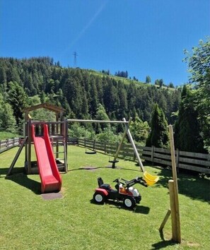 Children’s area - Oberschernthann App. 1 (Hopfgarten)