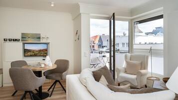 Fernseher, Stereoanlage