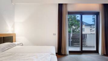 Bügeleisen/Bügelbrett, WLAN, Bettwäsche