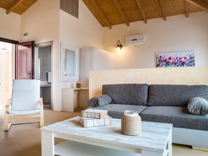Living area - Villa Elos mit fantastischer Aussicht by Interhome (Markantonata)