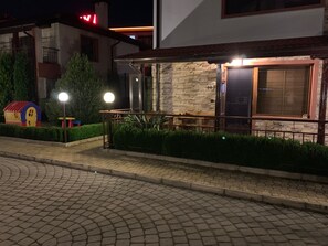 Exterior detail - Wohnung in einer engen und ruhigen Anlage by Interhome (Aheloy)