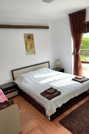 1 bedroom, internet - Wohnung in einer engen und ruhigen Anlage by Interhome (Aheloy)
