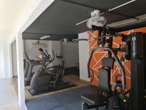 Fitness facility - Wazzas Patong Apartment, Smart-TV und schnelles Wifi by Interhome (Phuket)