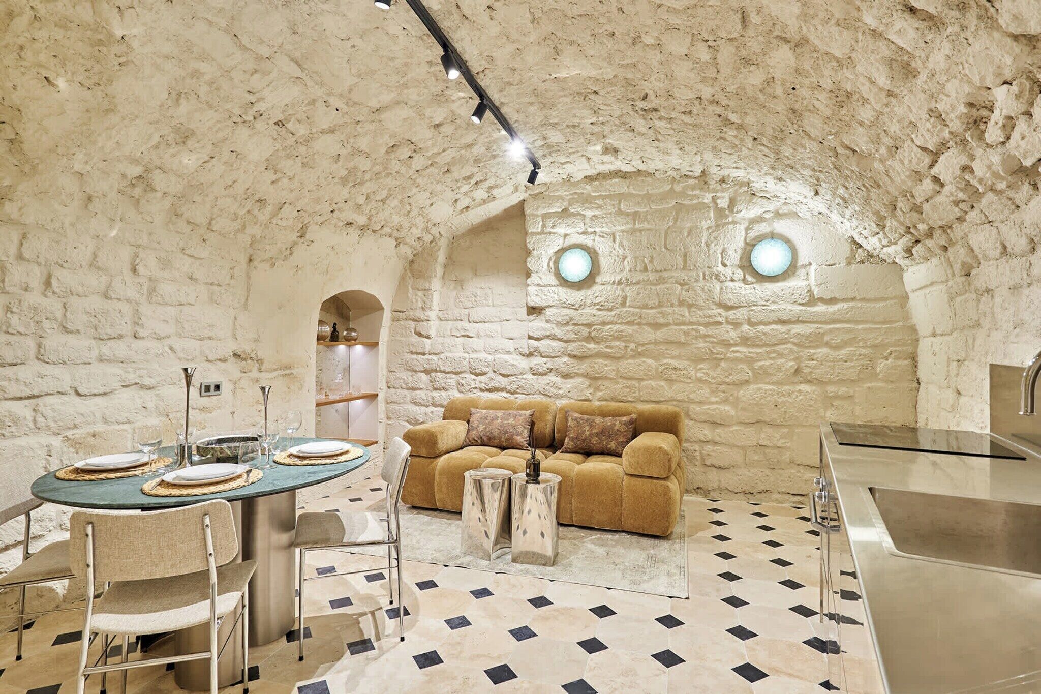 智能电视、办公室