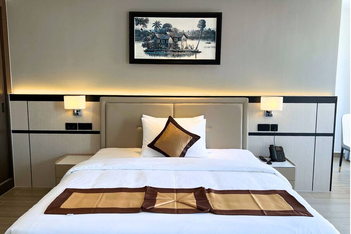 Superior Room | Desk, laptop workspace, iron/ironing board, free WiFi