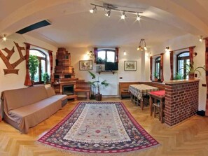 Fireplace, DVD player