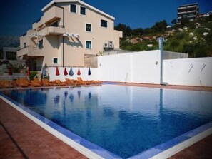 Pool - Wohnung mit Pool by Interhome (Bar)