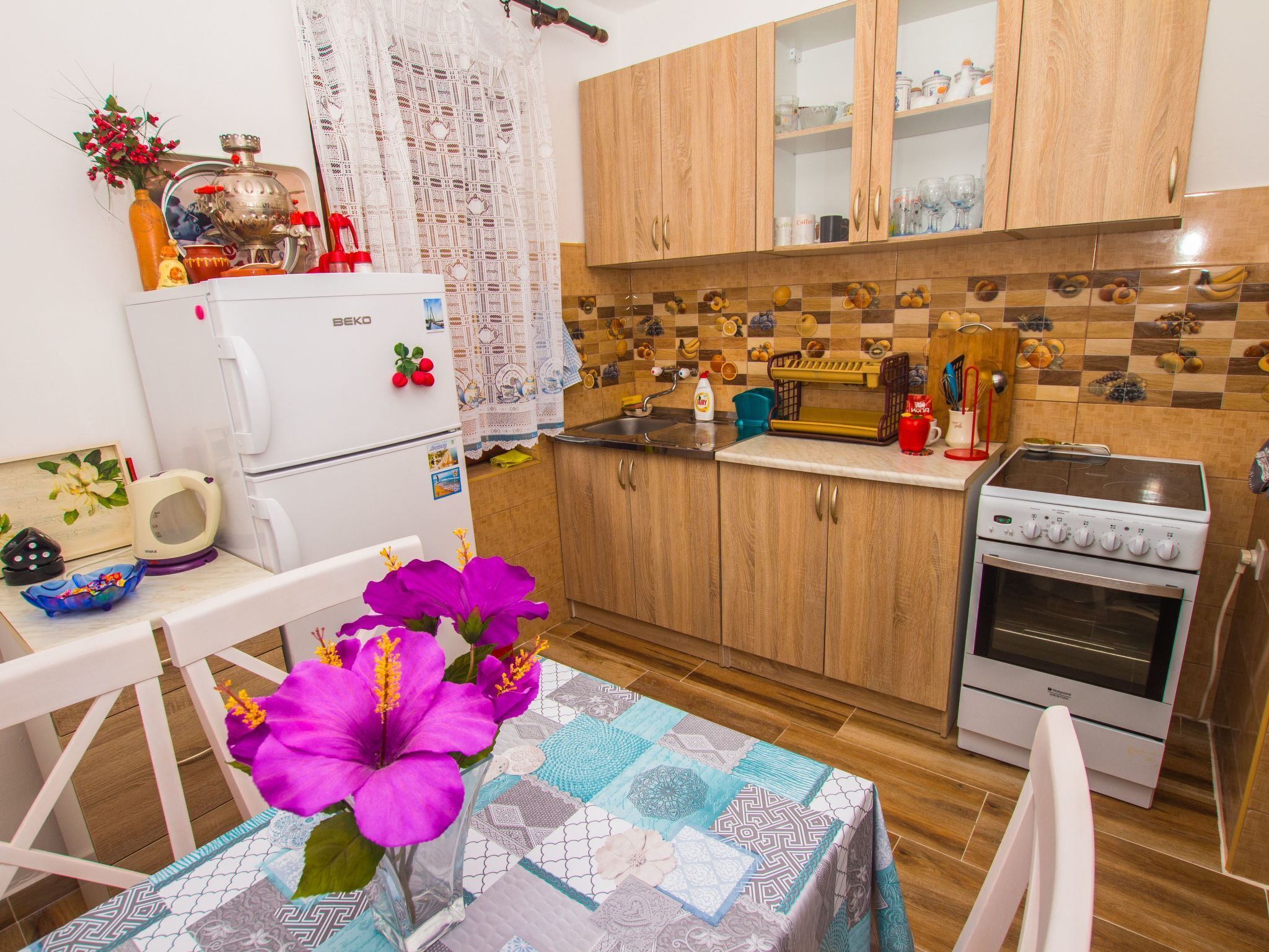 冰箱、微波炉、烤箱、厨具/餐具