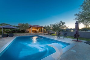 Pool - Luxury Villa, Sleeps 10 with Private Pool (Biograd na moru)