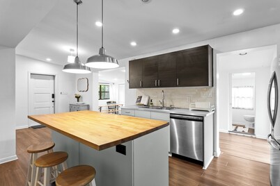 Jasmine Oaks Retreat in beautiful South Tampa