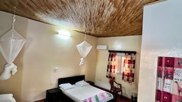 2 bedrooms, Internet, bed sheets