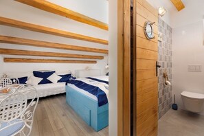 تجهيزات دش، مجففات شعر، مناشف، ورق حمّام