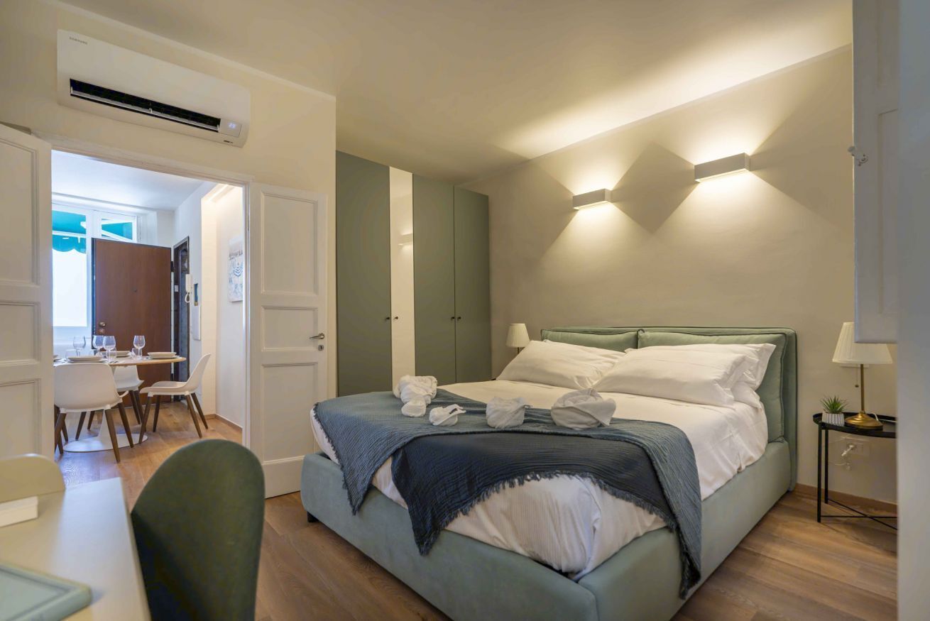 Fer et planche à repasser, lit parapluie, accès Internet, draps fournis