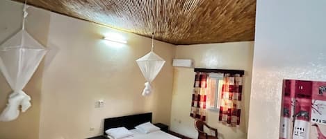 2 chambres, accès à Internet, literie fournie