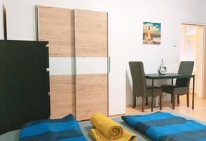 Basic-lejlighed | Strygejern/strygebræt, gratis Wi-Fi