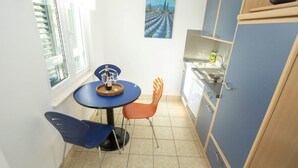 Dining - Appartement in Duće by Interhome (Omiš)