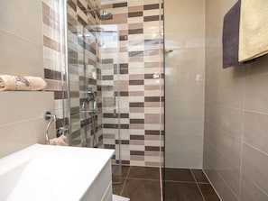 Towels - Appartement in Duće mit Großem Balkon by Interhome (Omiš)